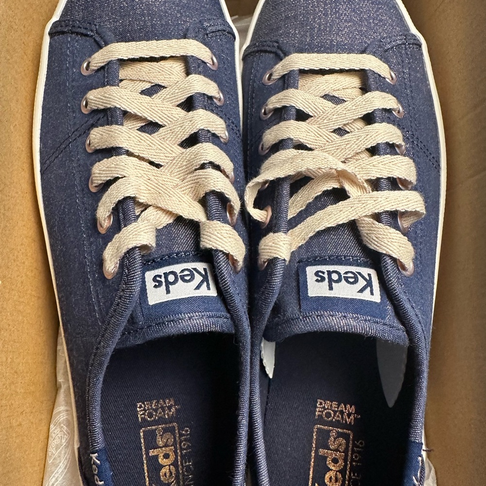 👟 NEW Keds Kickstart Lurex Denim Sneakers – Size 10 👟